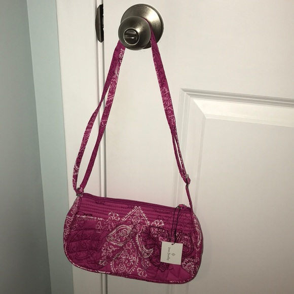 Vera Bradley Handbags - vera bradley handbag (new with tags)